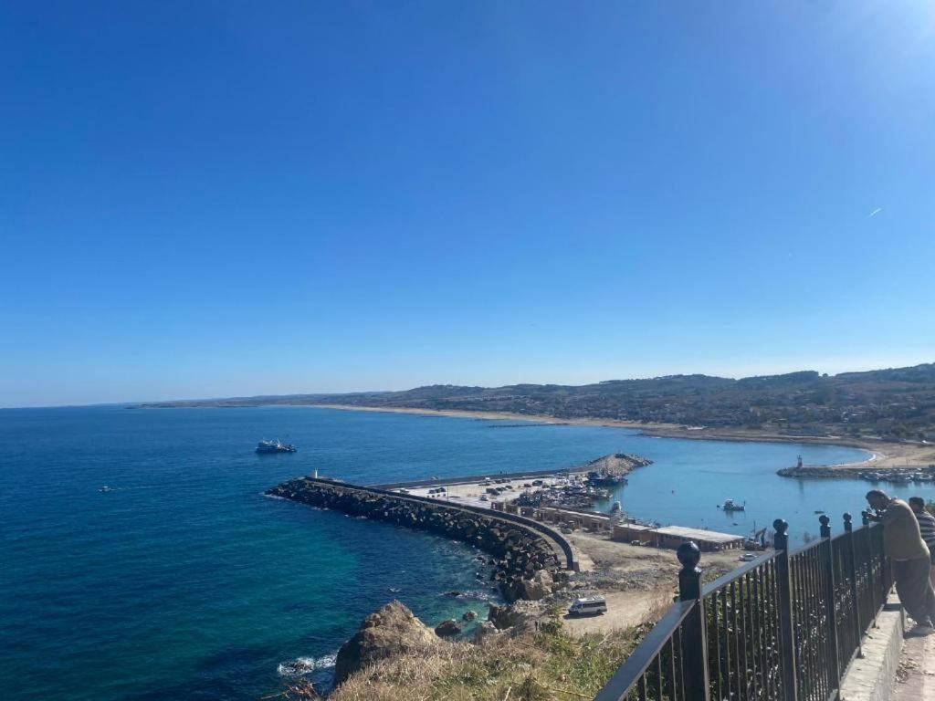 Holiday Beach Hotel Arnavutkoy Экстерьер фото